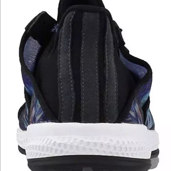 New Women Adidas shoes sneakers Size 7 - Picture 3 of 4